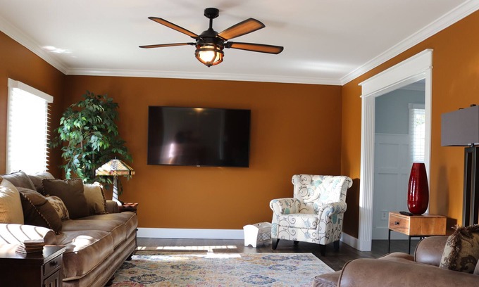 Douglass Hills House | Newly Renovated. Spotless. Secure Neighborhood