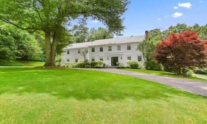 Westport House | Newly renovated summer home in Westport CT private pool & spa, near beach & town