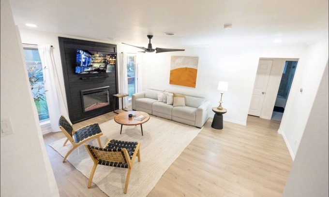 Lake Highlands House | Newly Renovated — Super Clean — Great Location!