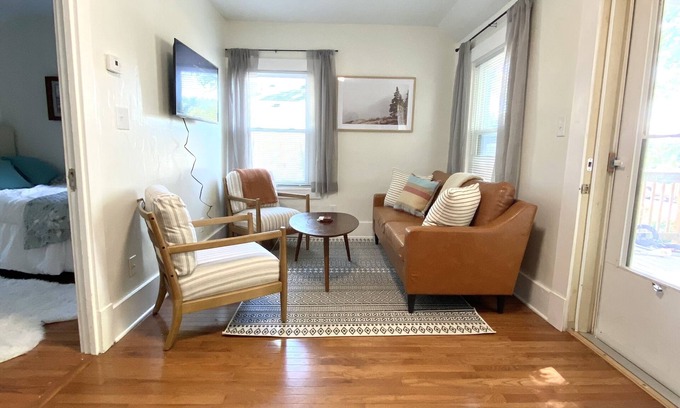 Lincoln House | Newly Renovated Three Bedroom Home in Central Lincoln!