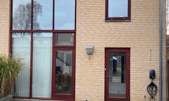 Herning House | Newly renovated townhouse, centrally located in Herning - 500 meters to the city center