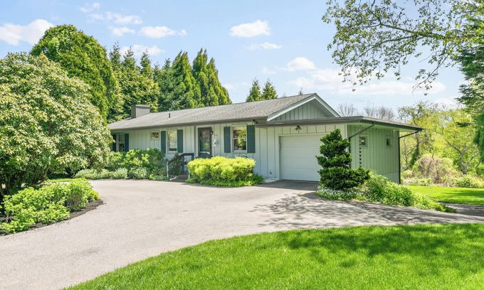 Wakefield-Peacedale House | Newly renovated mid-century modern house, minutes from town and beach