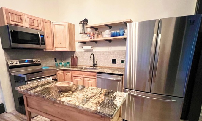 Bowie Apartment | Newly restored Historic apartment located in the heart of Downtown Bowie, TX