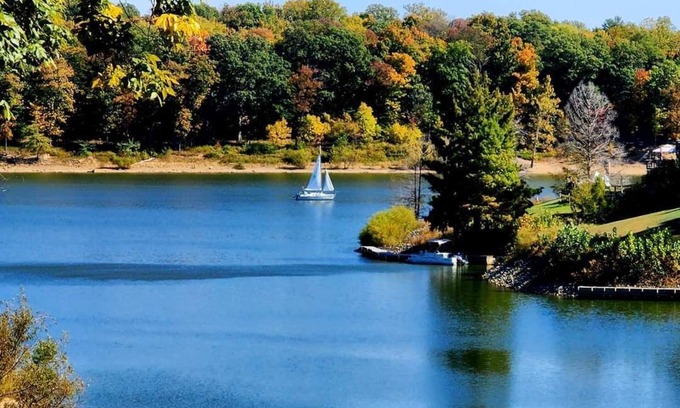 Bellmore House | Newly Updated Beautiful Lake Front Home
