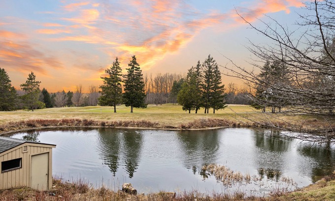 Acme Condo | ⛳ Newly Updated Lakeview Golf Retreat ➠ 5057