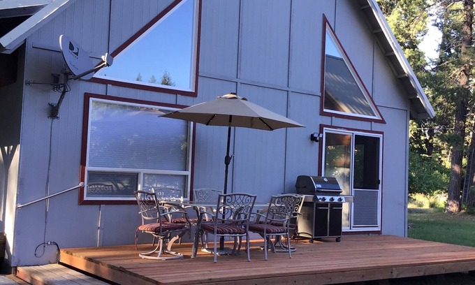 Easton Cabin | Newly updated tranquil Country Cabin.