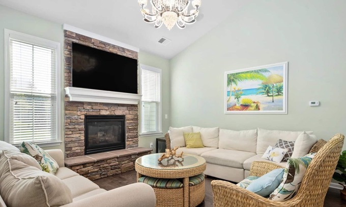 The Commons House | Newly Upgraded House in Bayside Community