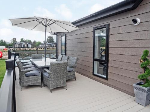 Carlton-in-Cleveland House | Newport Bridge Lodge - Ukc4066