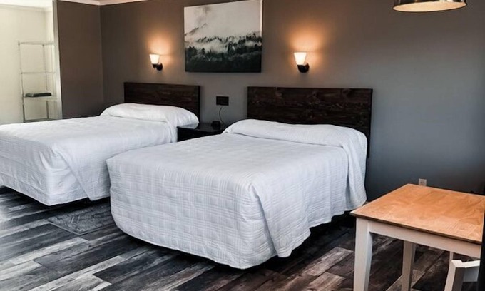 Guild Hotel | Newport Motel