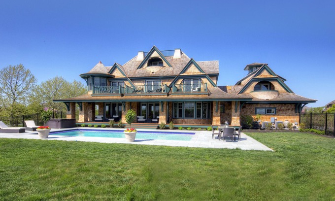 Portsmouth House | Newport/Portsmouth Summer Oasis