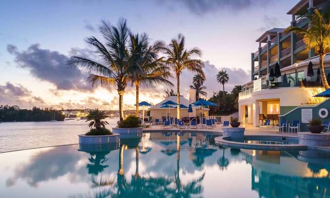 Paget Hotel | Newstead Belmont Hills Golf Resort & Spa