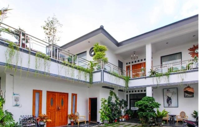 Laweyan House | Nexdeco House Homestay Syariah Solo