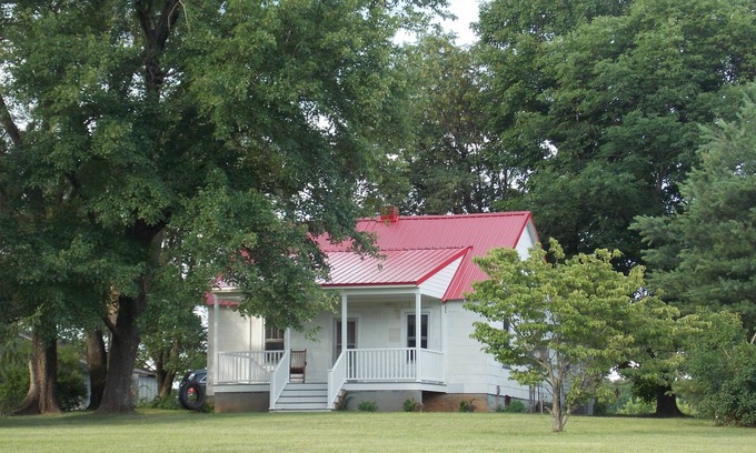 Afton House | Next Door to Veritas Vineyard Charlottesville-Afton Mountain Virginia