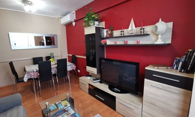 El Poble-sec Apartment | Next to Magic Fountain, another aparment 612814