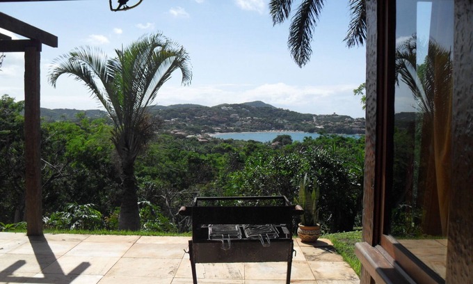 Village da Ferradura House | Next to the beach of Ferradura, overlooking the beach. (cheaper price in the area)