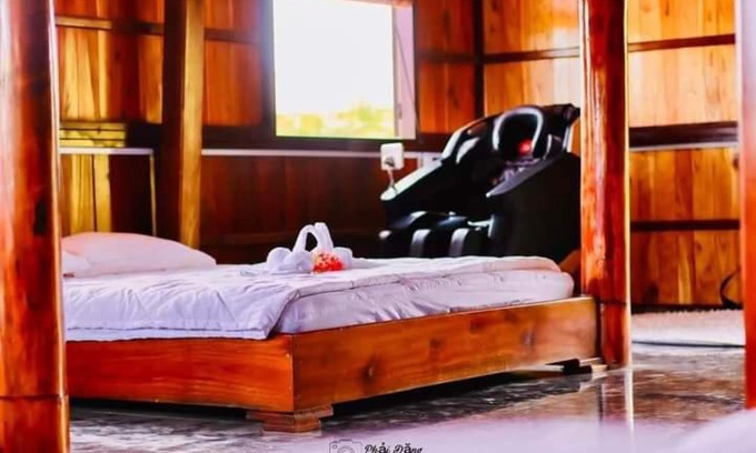 Nam Cat Tien Cabin | Nhà nghỉ độc lạ bờ sông Nam Cát Tiên