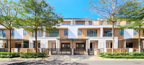Nhon Trach House | Nhà Thô Đảo Swan Bay