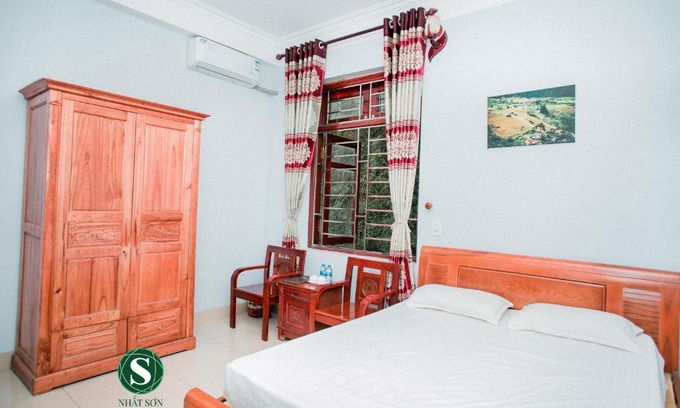 Cao Loc Bed & Breakfast | Nhat Son Guesthouse
