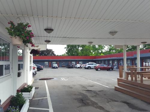 Niagara Falls Hotel | Niagara Inn & Suites