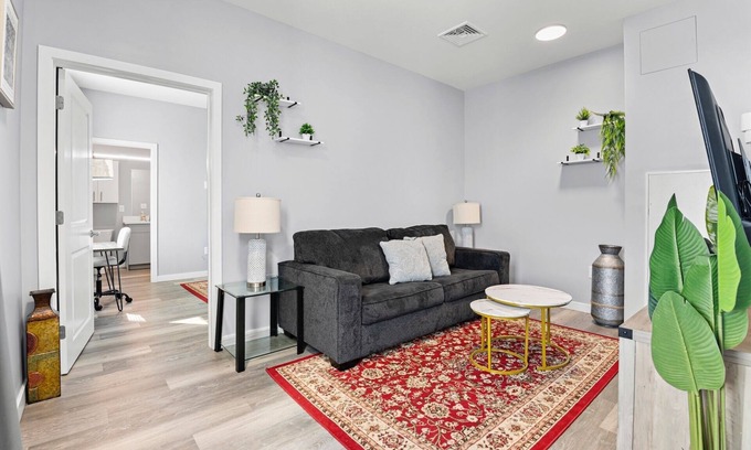 Everett Apartment | Nice 1BR Near Encore Boston 8924