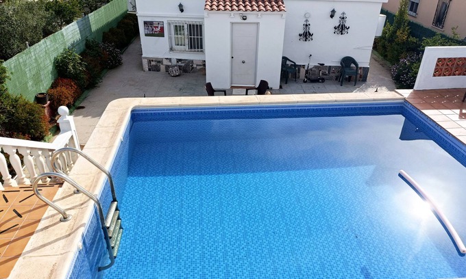 Lliria Villa | nice 2 bedrooms countryhouse. private swimmingpool music town forest park river