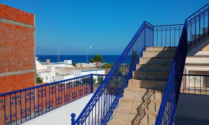 Kelibia House | Nice 3-bedroom house with AC in Al Huwariyah