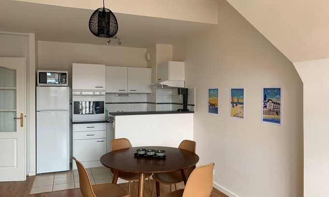 Deauville City Centre Apartment | Nice 41 M² With Balcony Near The Beach