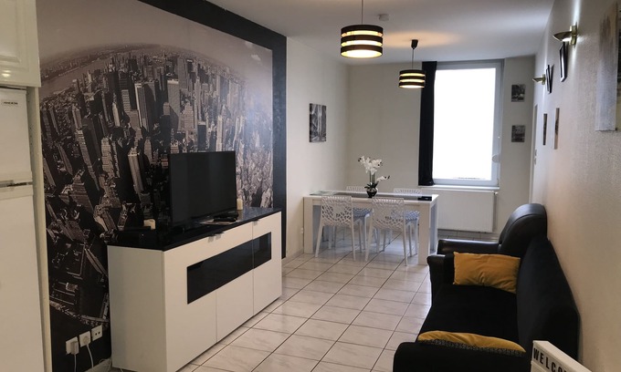 Verdun Apartment | Nice accommodation close to the London dock (city center)