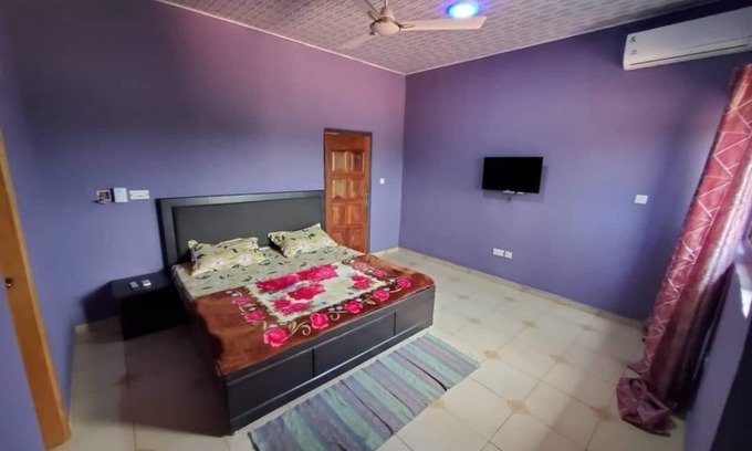 Accra Apartment | Nice & Affordable 2 Bedroom Apartment with Self Kitchen