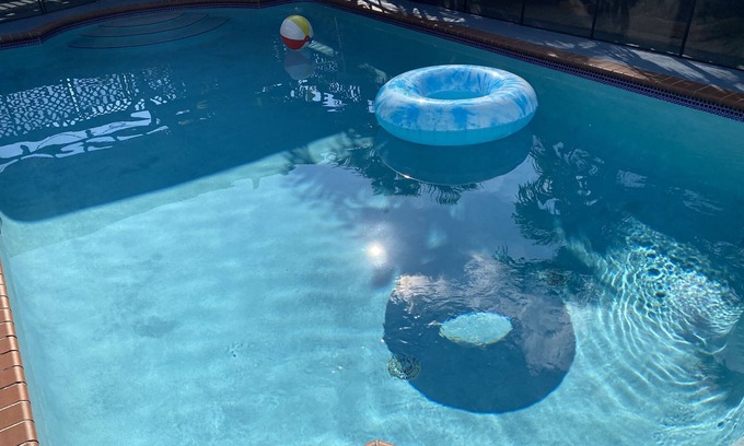 Country Walk House | Nice and Beautiful House in Miami with Heated Pool