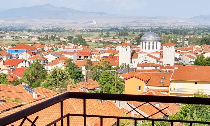 Florina Apartment | Nice and cosy apartment with a breathtaking view of Florina.