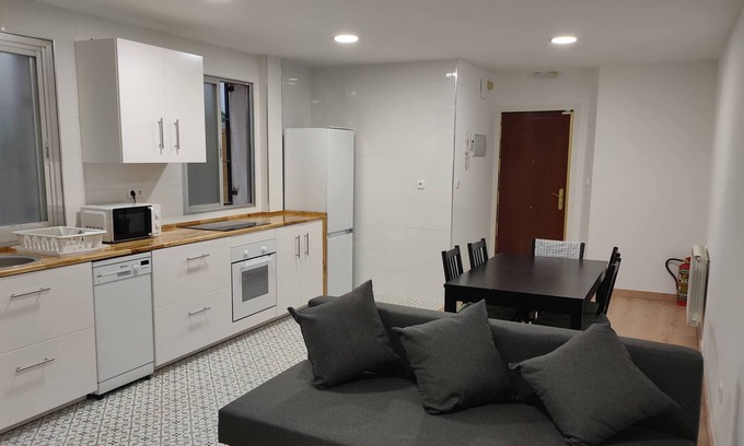 Pradolongo Condo | Nice and well-connected flat in Madrid