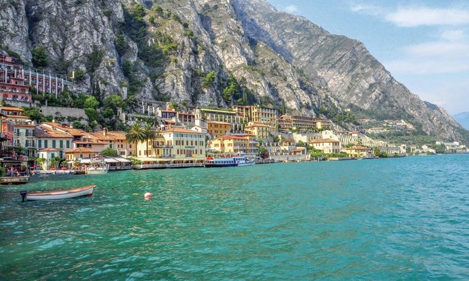 Lonato del Garda Apartment | Nice apartment in Lonato del Garda (BS) with WiFi