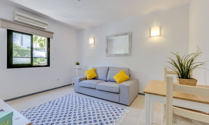 Calamayor House | Nice apartment 3 minutes from Paseo Maritimo