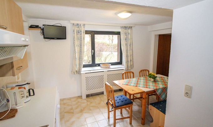 Muhldorf Apartment | Nice apartment for 7 guests with WIFI, TV, terrace, panoramic view and parking