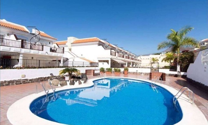 Los Cristianos Apartment | Nice Apartment with Swimming Pools and FREE Fiber Wifi