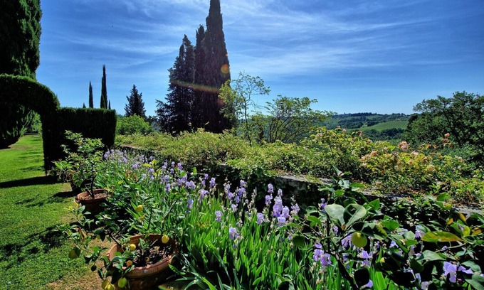 Montespertoli Other | Nice apartment for 2 guests with WIFI, A/C, pool, panoramic view and parking
