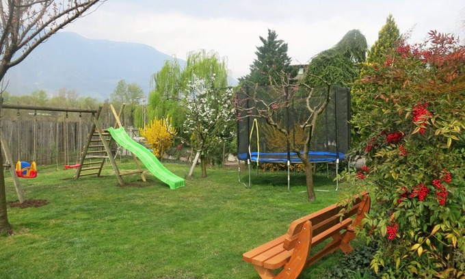 Merano Apartment | Nice apartment for 3 people with A/C, hot tub, pool, WIFI, TV, balcony and pets allowed