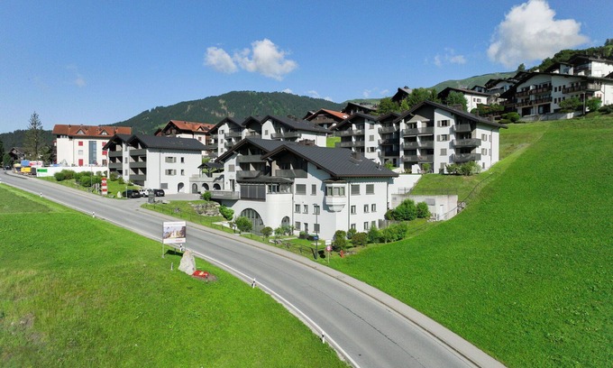 Falera Apartment | Nice apartment for 4 guests with pool, WIFI, TV, balcony, pets allowed, panoramic view and parking