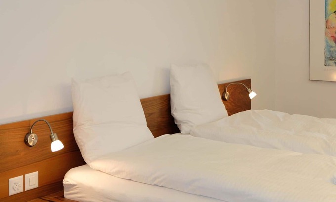 Spiez Apartment | Nice apartment for 4 guests with WIFI, TV, balcony and pets allowed