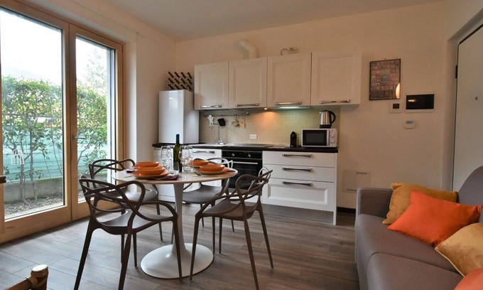 Morbegno Apartment | Nice apartment for 4 guests with WIFI, A/C, TV, pets allowed and parking