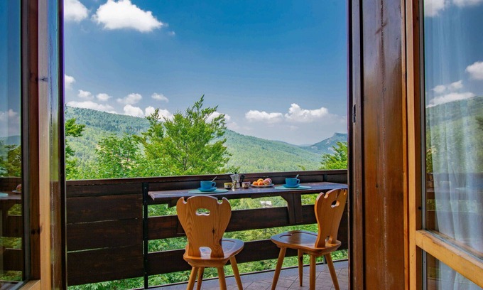 Abetone Apartment | Nice apartment for 4 people with WIFI, TV, terrace, pets allowed and parking