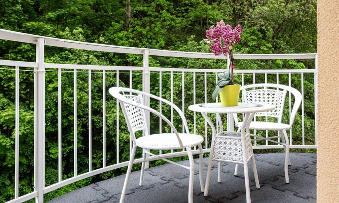 Jachymov Apartment | Nice apartment for 4 people with WIFI, TV, balcony and pets allowed