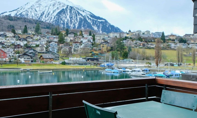 Spiez Apartment | Nice apartment for 4 people with WIFI, TV and balcony