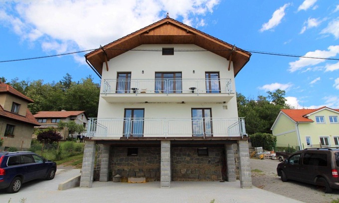 Zupanovice Apartment | Nice apartment for 5 people with pool, WIFI, TV, patio, pets allowed and parking