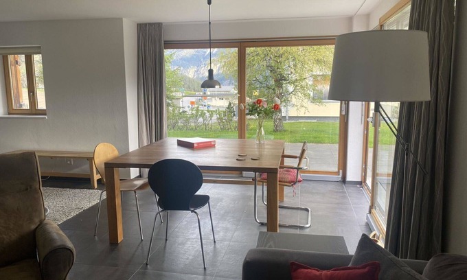 Grisons Apartment | Nice apartment for 8 guests with WIFI, TV and balcony