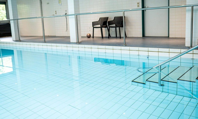 Groenebach Apartment | Nice apartment for 21 guests with hot tub, WIFI, pool, terrace and parking