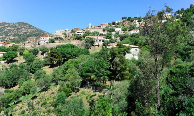 Partinello Apartment | Nice apartment for 4 guests with WIFI, A/C, TV, patio, pets allowed, panoramic view and parking
