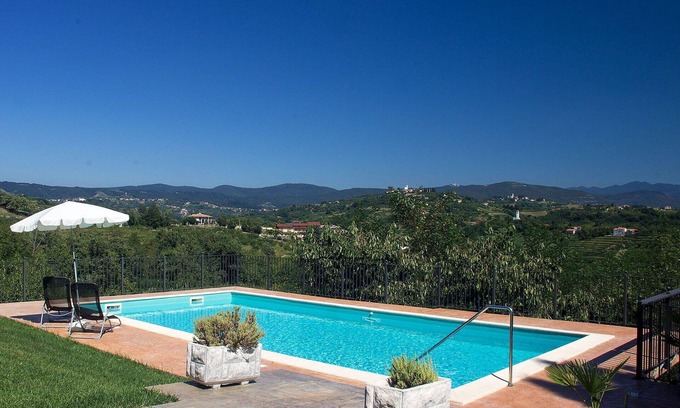Brda Apartment | Nice apartment for 5 guests with WIFI, pool, A/C, TV, balcony, panoramic view and parking