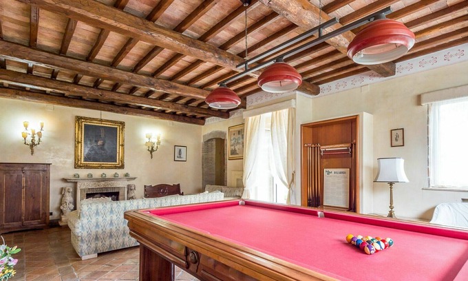 Rocca di Papa Villa | Nice apartment in villa for 9 guests with A/C, private pool, WIFI, TV, patio and parking